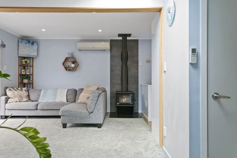 Photo of property in 2/15 Sunset Street, Hilltop, Taupo, 3330