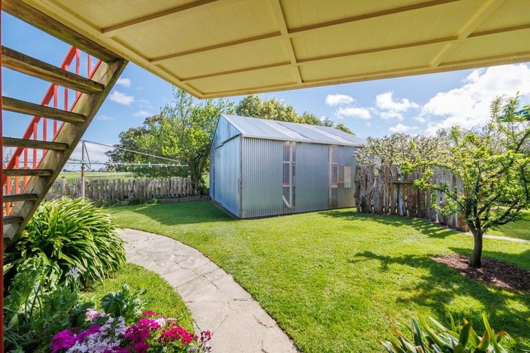 Photo of property in 109 Skerman Line, Newbury, Palmerston North, 4478
