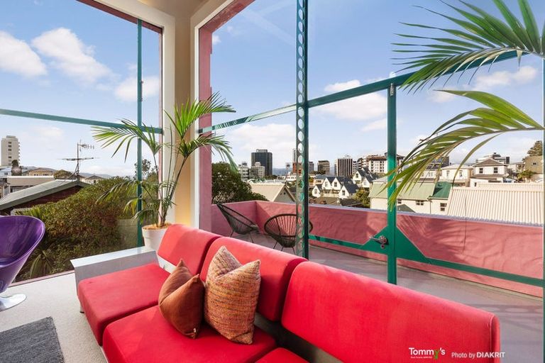 Photo of property in 175 Grant Road, Thorndon, Wellington, 6011