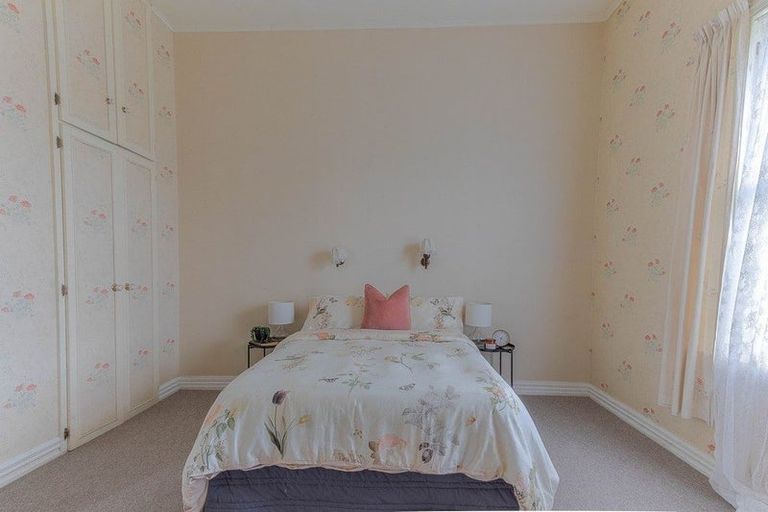 Photo of property in 16 Toia Street, Marton, 4710