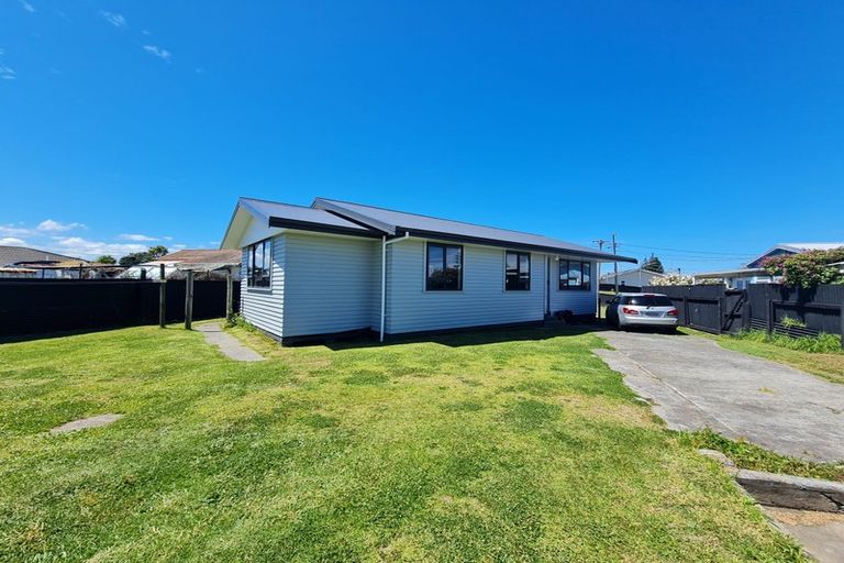 Photo of property in 3 Waitai Street, Castlecliff, Whanganui, 4501