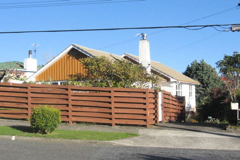 Photo of property in 62 Thomas Street, Stokes Valley, Lower Hutt, 5019