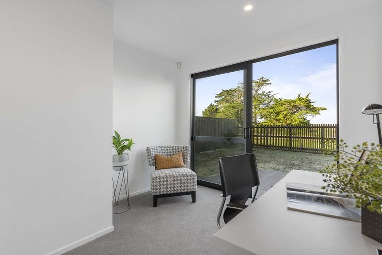 Photo of property in 11 Rita Meredith Road, Wai O Taiki Bay, Auckland, 1072