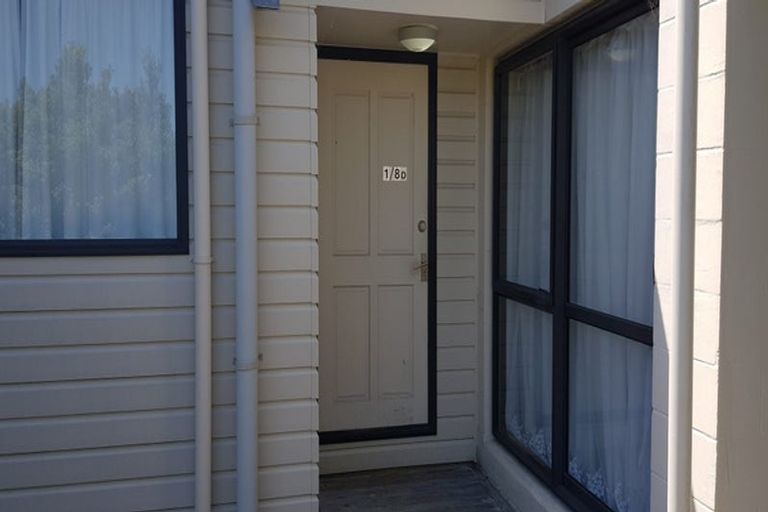 Photo of property in 8d Schnapper Rock Road, Schnapper Rock, Auckland, 0632