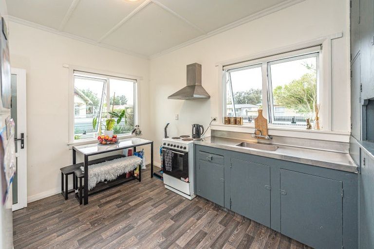 Photo of property in 200 Puriri Street, Castlecliff, Whanganui, 4501