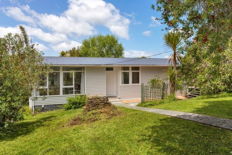 Photo of property in 11 Bickerstaffe Road, Maungaturoto, 0520