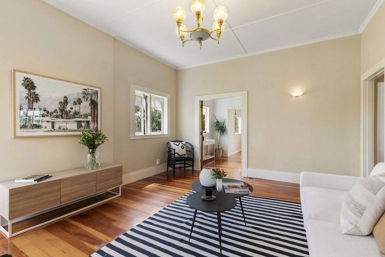 Photo of property in 24 Shoal Bay Road, Devonport, Auckland, 0624