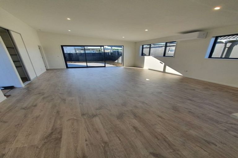 Photo of property in 211 Victoria Street West, Pukekohe, 2120