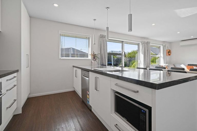 Photo of property in 6 Piper Street, Halswell, Christchurch, 8025