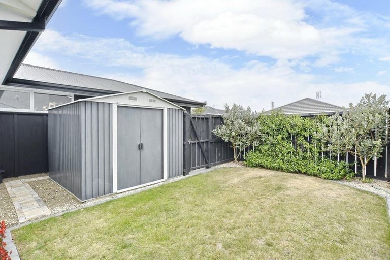 Photo of property in 14 Aroha Street, Pegasus, 7612