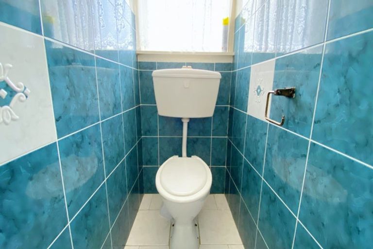 Photo of property in 14 Meadowvale Avenue, Forrest Hill, Auckland, 0620