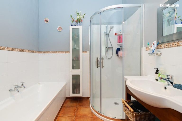 Photo of property in 56 Gladstone Road, Dalmore, Dunedin, 9010