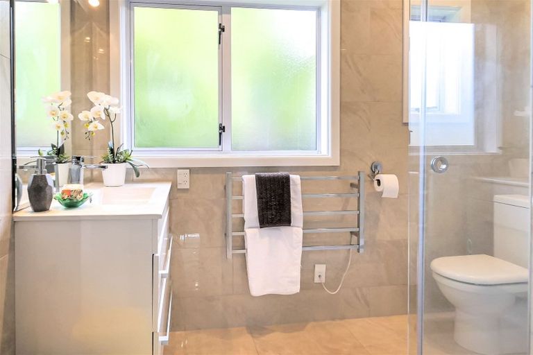 Photo of property in 27 Bishopsworth Street, Hillsborough, Christchurch, 8022