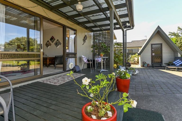 Photo of property in 213 Taradale Road, Pirimai, Napier, 4112
