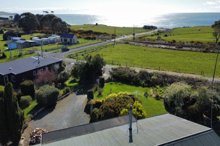 Photo of property in 27 Newcastle Street, Hampden, 9410