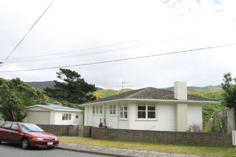 Photo of property in 34 Montreal Grove, Kingston, Wellington, 6021