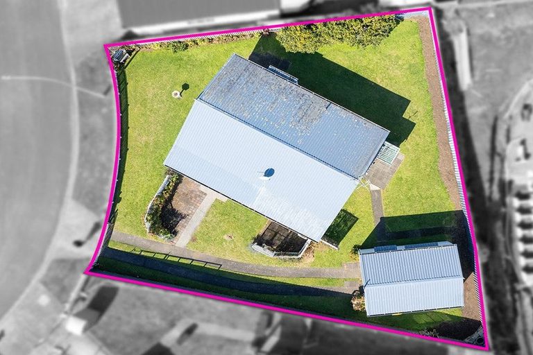 Photo of property in 1 Uenuku Place, Waitara, 4320