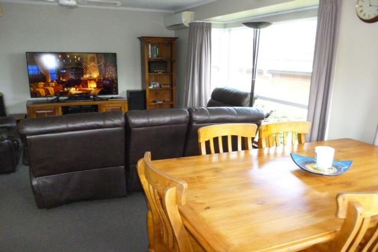 Photo of property in 2/15 Mccahill Views, Botany Downs, Auckland, 2010