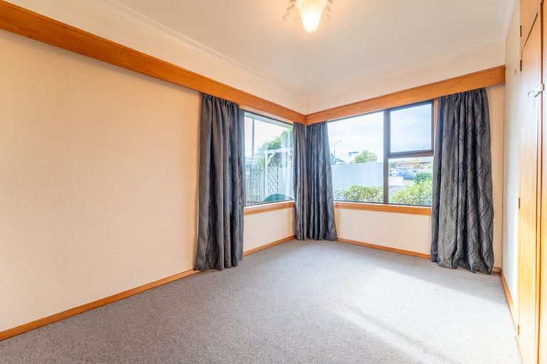 Photo of property in 10 Avenue Road, West End, Timaru, 7910