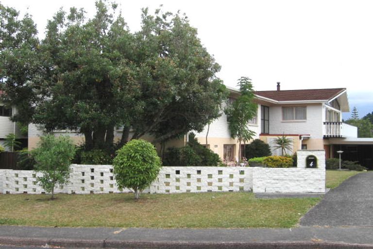 Photo of property in 4 Reynolds Place, Torbay, Auckland, 0630
