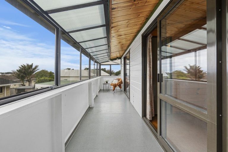 Photo of property in 69 Belt Road, New Plymouth, 4310