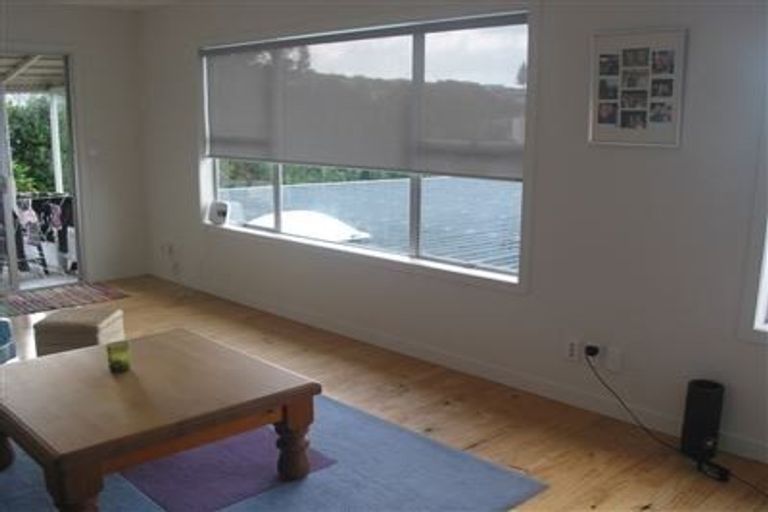 Photo of property in 3/12 Inga Road, Milford, Auckland, 0620