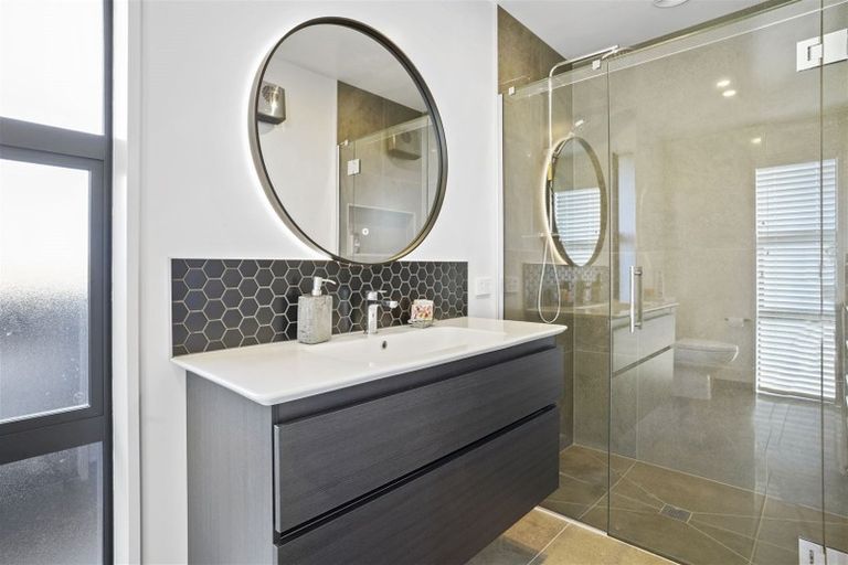 Photo of property in 21 Goldie Drive, Rangiora, 7400