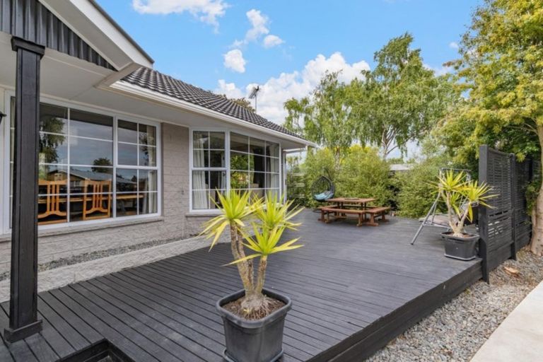 Photo of property in 72 Cottonwood Street, Parklands, Christchurch, 8083