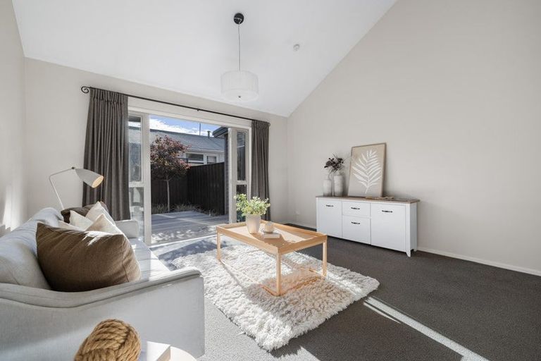 Photo of property in 2/11 Harvey Terrace, Richmond, Christchurch, 8013