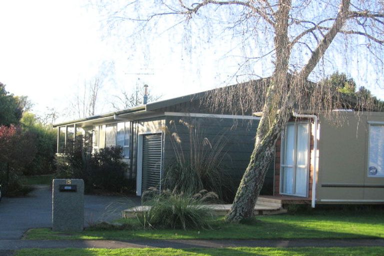 Photo of property in 15 Cypress Crescent, Pukete, Hamilton, 3200