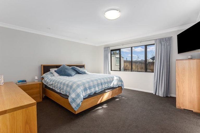 Photo of property in 1 Astronomer Place, Whitby, Porirua, 5024