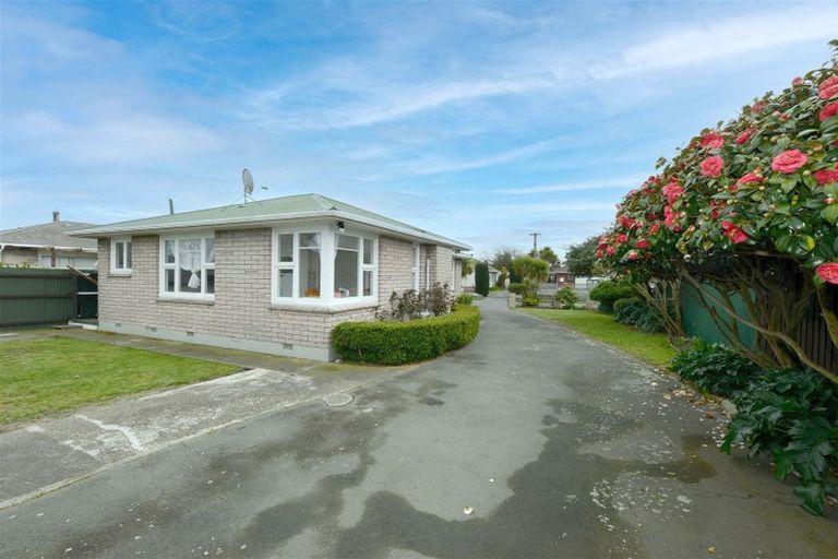 Photo of property in 24 Wimborne Crescent, Aranui, Christchurch, 8061