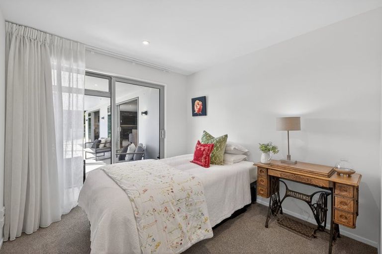 Photo of property in 124a Centaurus Road, Huntsbury, Christchurch, 8022