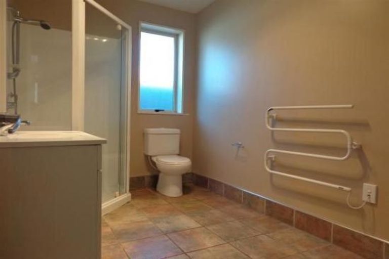 Photo of property in 15a Centennial Avenue, Riccarton, Christchurch, 8041