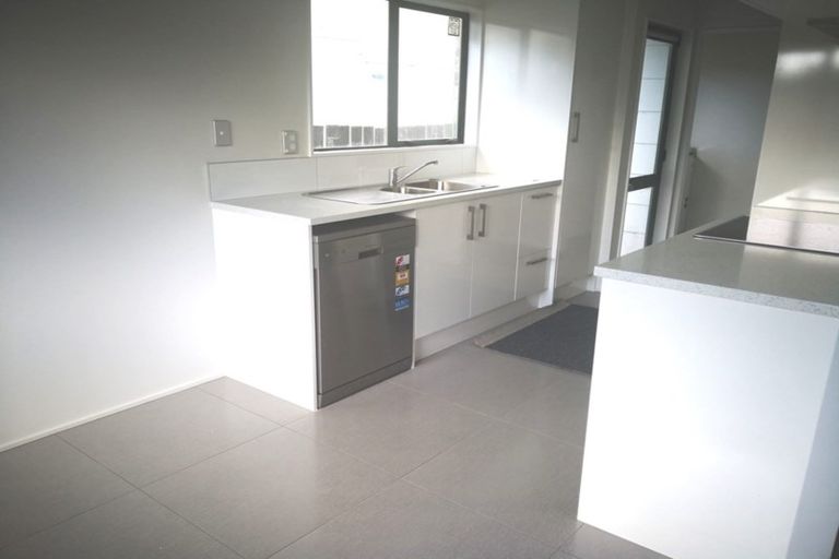 Photo of property in 39 Brunner Road, Glen Eden, Auckland, 0602