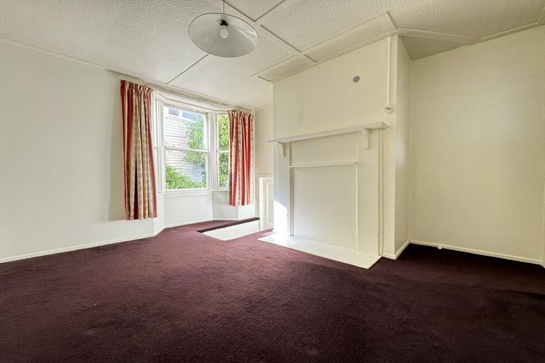 Photo of property in 21 Adams Terrace, Aro Valley, Wellington, 6021