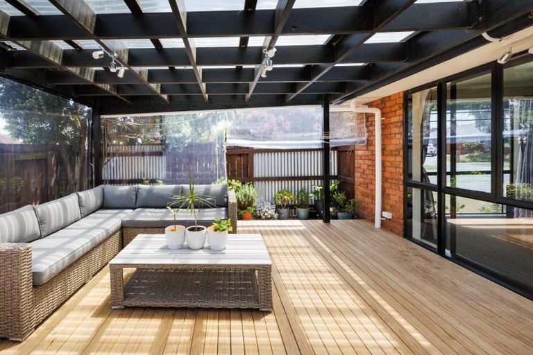 Photo of property in 10 Boston Parade, Kelvin Grove, Palmerston North, 4414