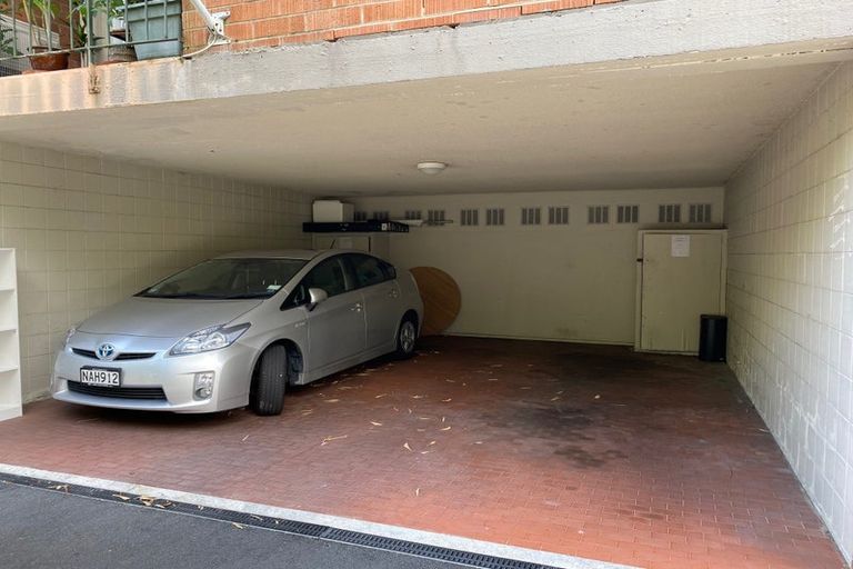 Photo of property in 17/83 Lake Road, Devonport, Auckland, 0622