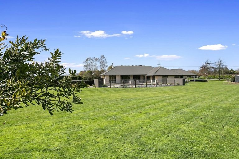 Photo of property in 100 Hooker Road, Tamahere, Hamilton, 3283