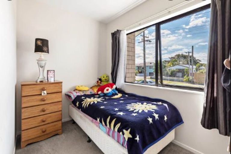 Photo of property in 234 Sturges Road, Henderson, Auckland, 0612