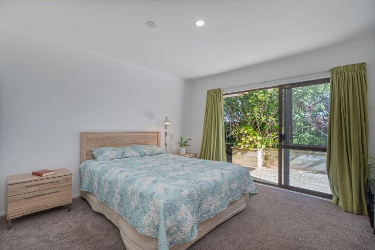 Photo of property in 51 Cholmondeley Crescent, Whitianga, 3510