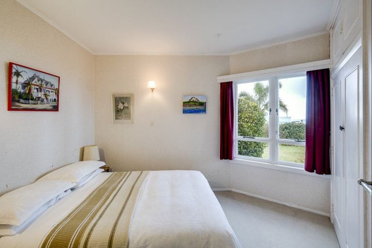 Photo of property in 130 Thompson Road, Bluff Hill, Napier, 4110