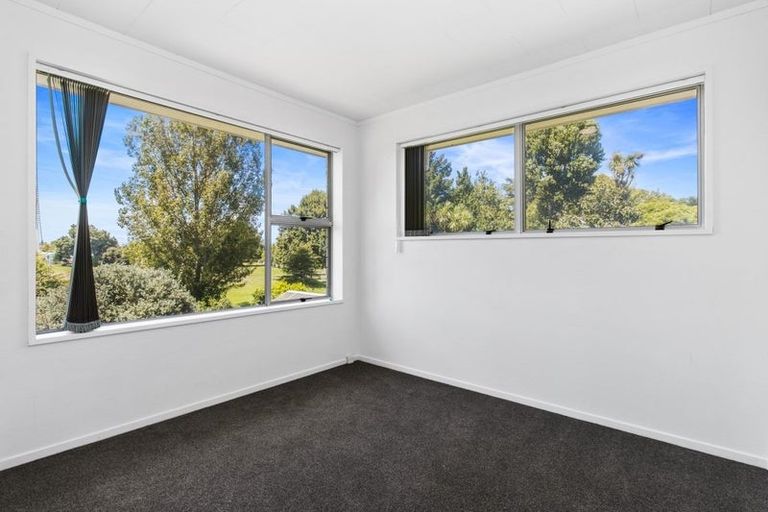 Photo of property in 85 Tuhikaramea Road, Dinsdale, Hamilton, 3204