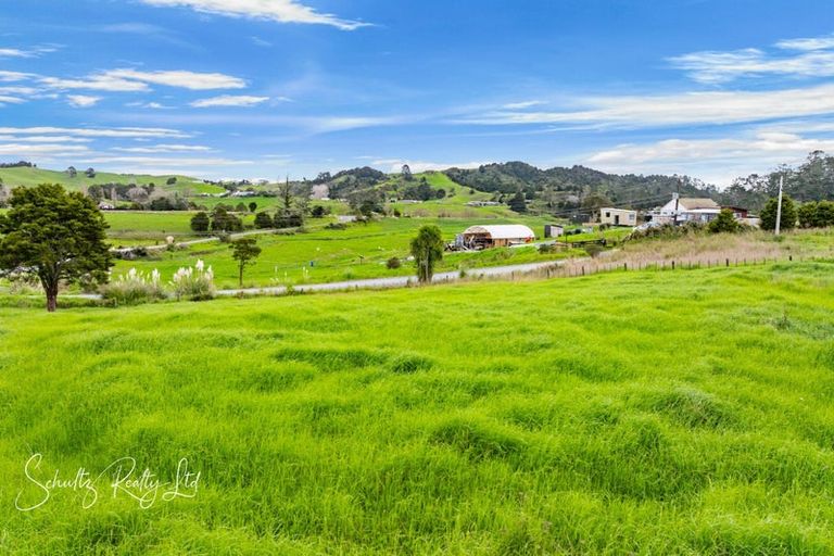 Photo of property in 32a Swamp Road, Mareretu, Maungaturoto, 0571