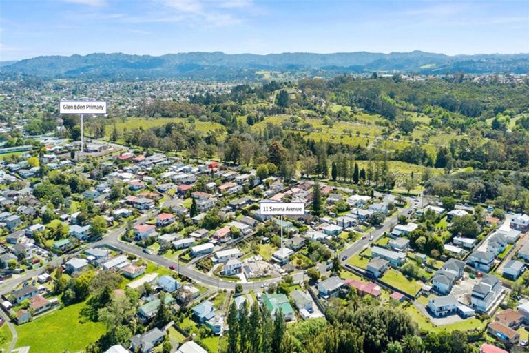 Photo of property in 11 Sarona Avenue, Glen Eden, Auckland, 0602