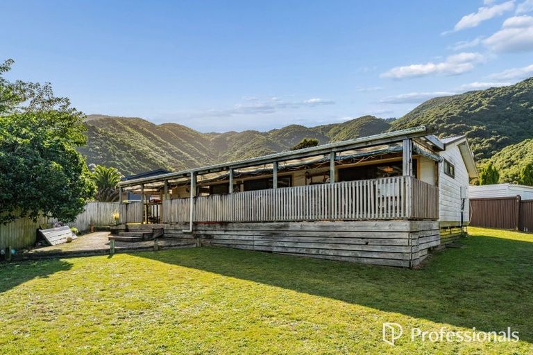 Photo of property in 41 Antrim Crescent, Wainuiomata, Lower Hutt, 5014