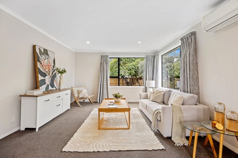 Photo of property in 32 Bateman Avenue, Bryndwr, Christchurch, 8053