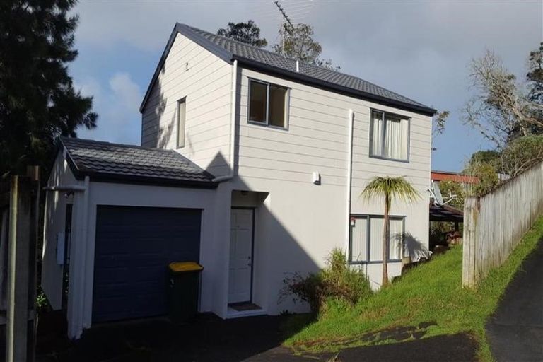 Photo of property in 9g View Road, Glenfield, Auckland, 0627