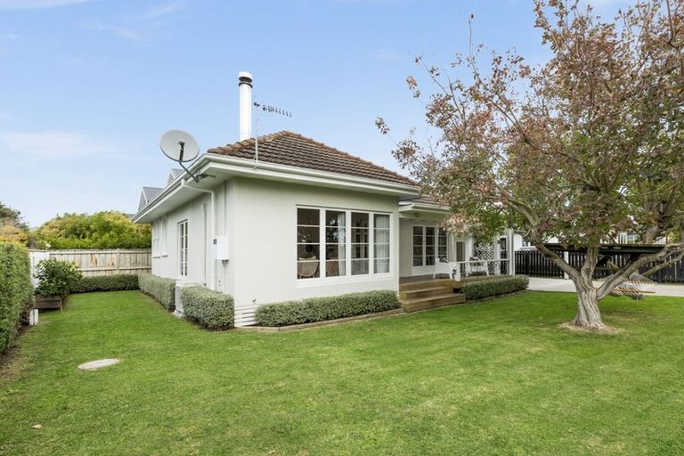 Photo of property in 50 Brookvale Road, Havelock North, 4130