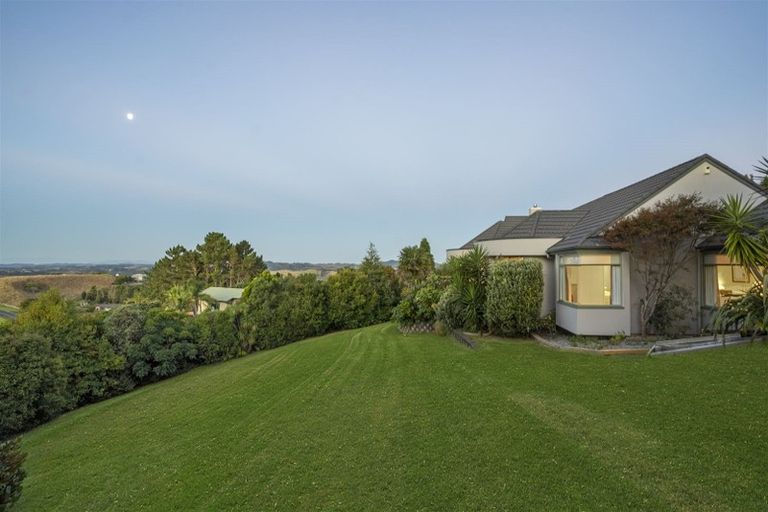 Photo of property in 565 Redoubt Road, Flat Bush, Auckland, 2019